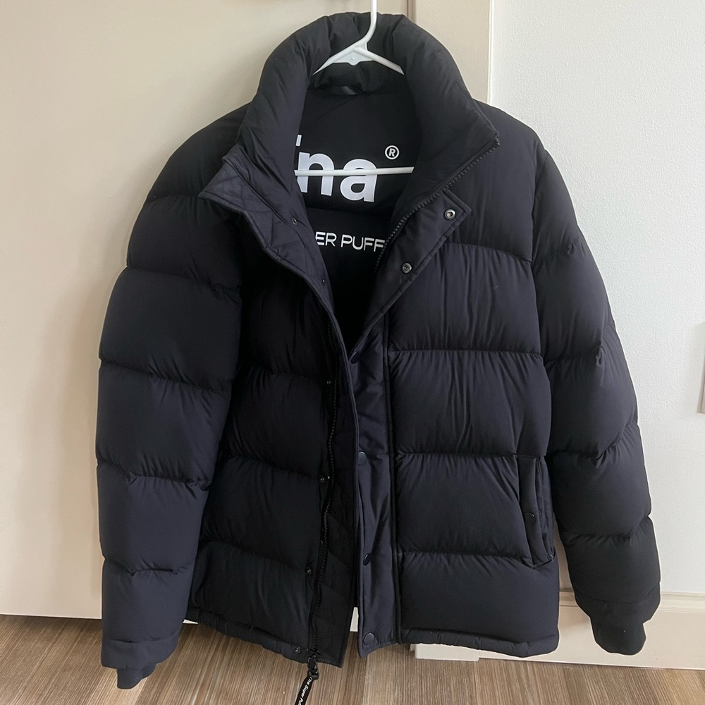 Aritzia Black Super Puff